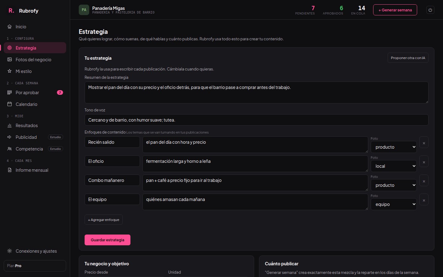 Vista Estrategia: resumen, tono y enfoques de contenido editables